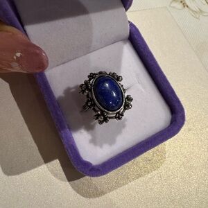 Lapis lazuli stone on 925 silver setting

Adjustable